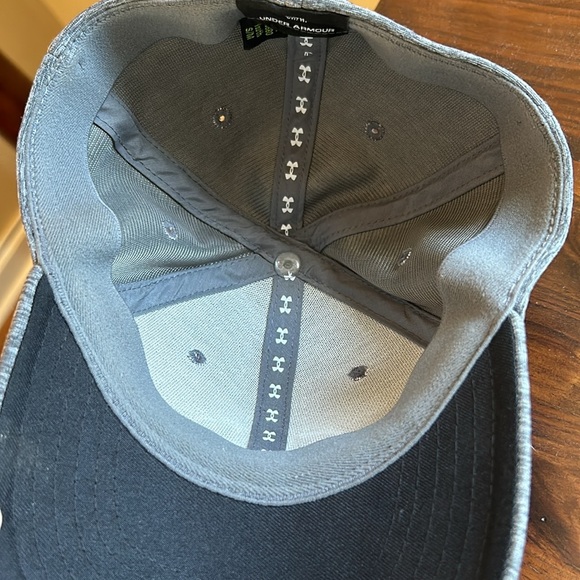 Under Armour Youth Cap Size S/M - Picture 4 of 5